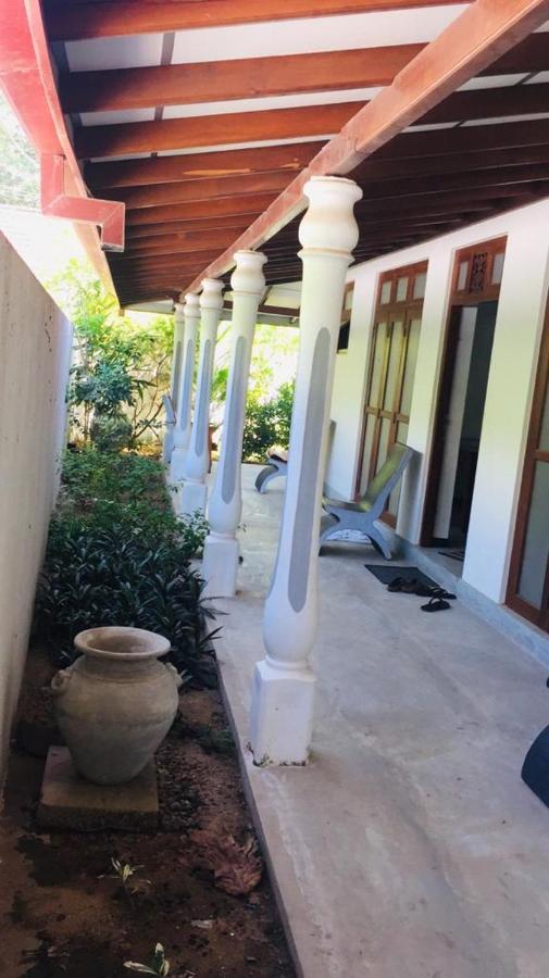 Villa Ceylon Home Unawatuna Kültér fotó