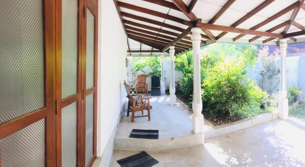 Villa Ceylon Home Unawatuna Kültér fotó