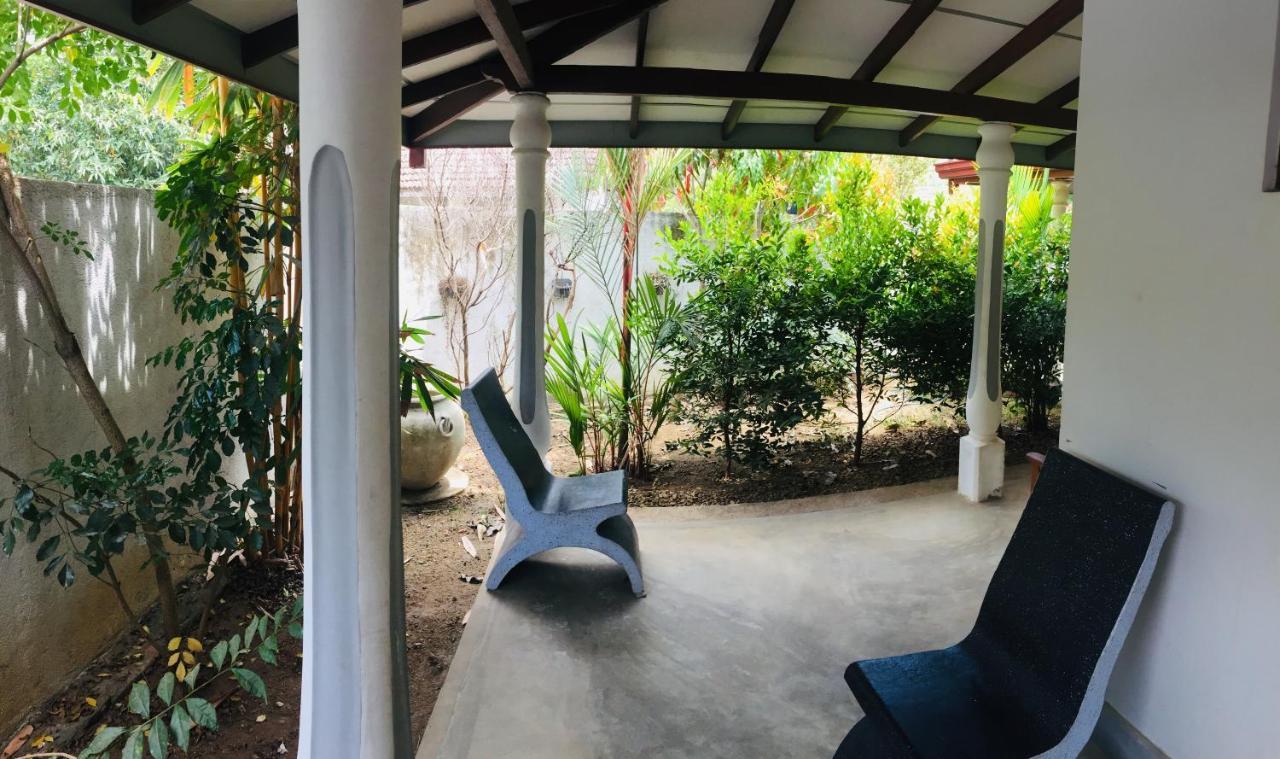 Villa Ceylon Home Unawatuna Kültér fotó