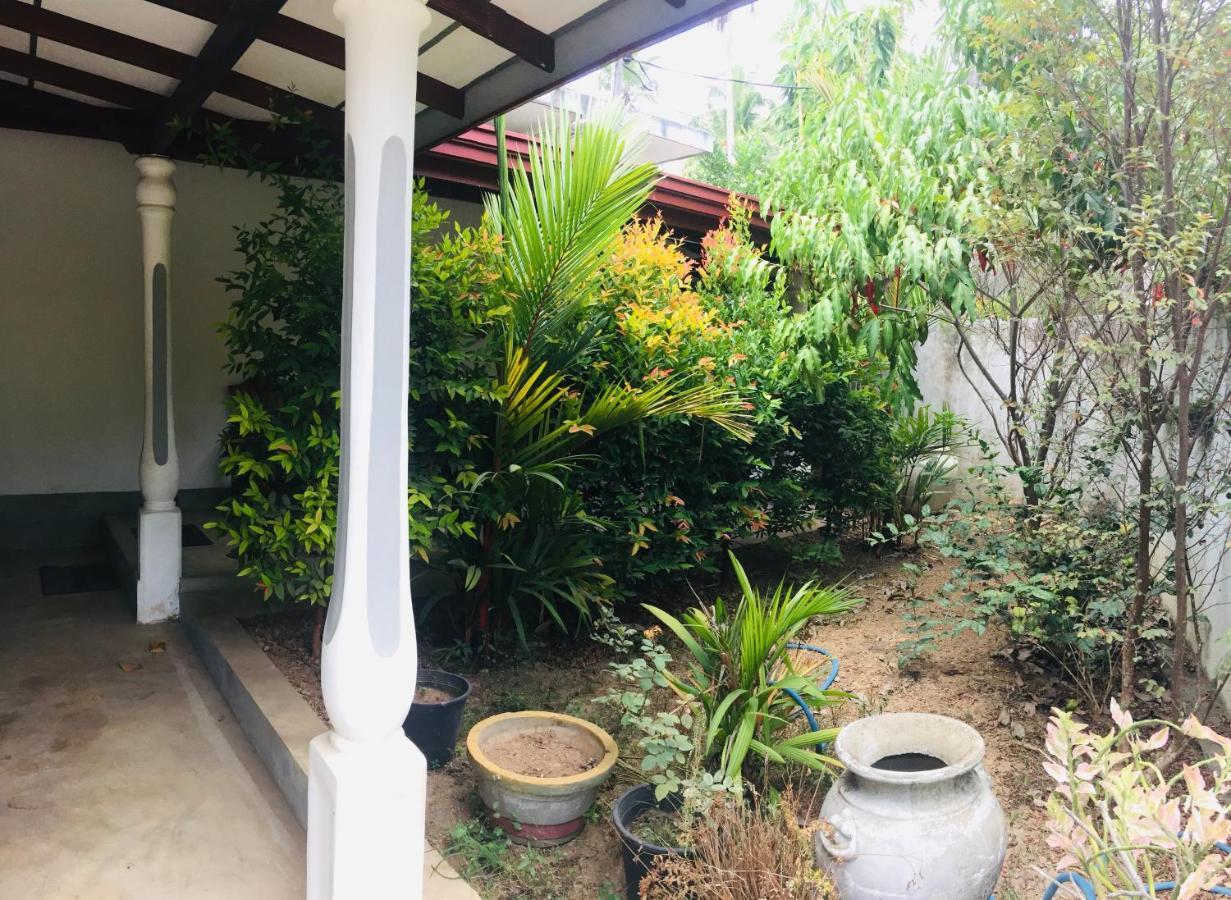 Villa Ceylon Home Unawatuna Kültér fotó