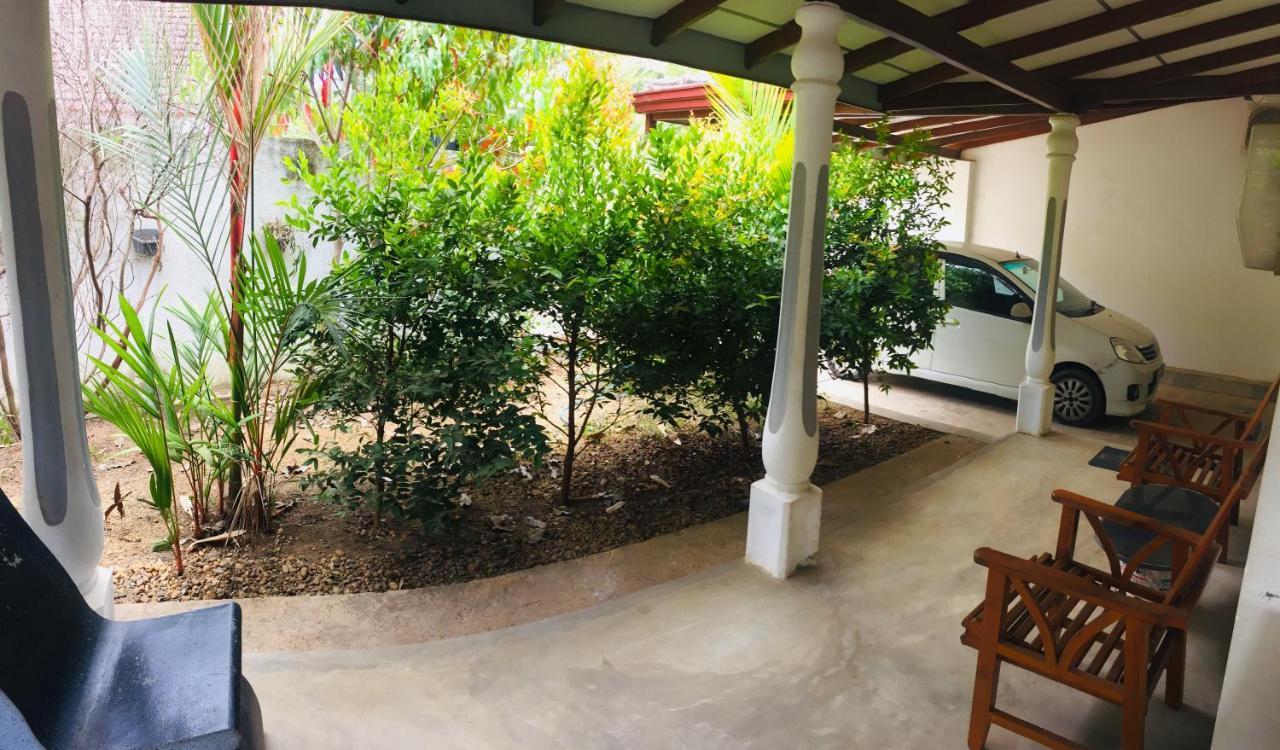 Villa Ceylon Home Unawatuna Kültér fotó